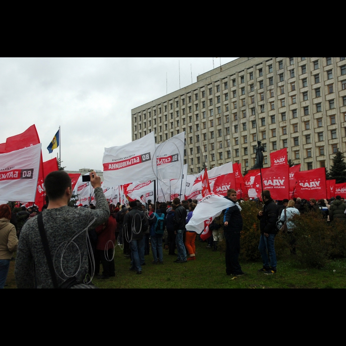 Біля будівлі Центральної виборчої комісії розпочнеться мітинг об’єднаної опозиції проти фальсифікацій на виборах до Верховної Ради України.