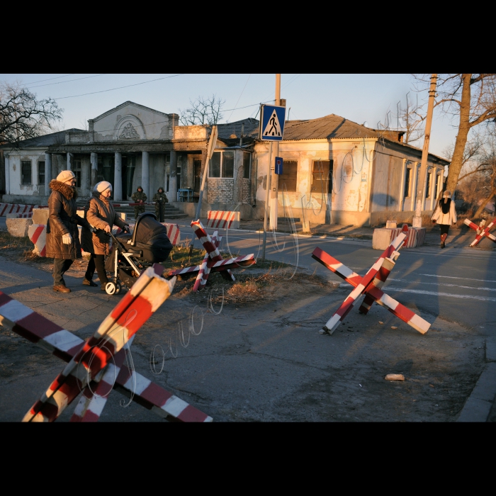 Прес-тур журналістів центральних та регіональних ЗМІ до Луганської та Донецької областей
за участі народних депутатів України  міжфракційного об’єднання «ЄвроОптимісти».
Місто Северодонецьк
