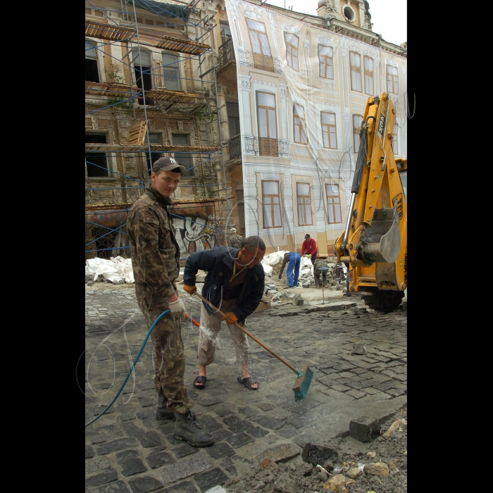 Київ. Ремонт на Андріївському узвозі.