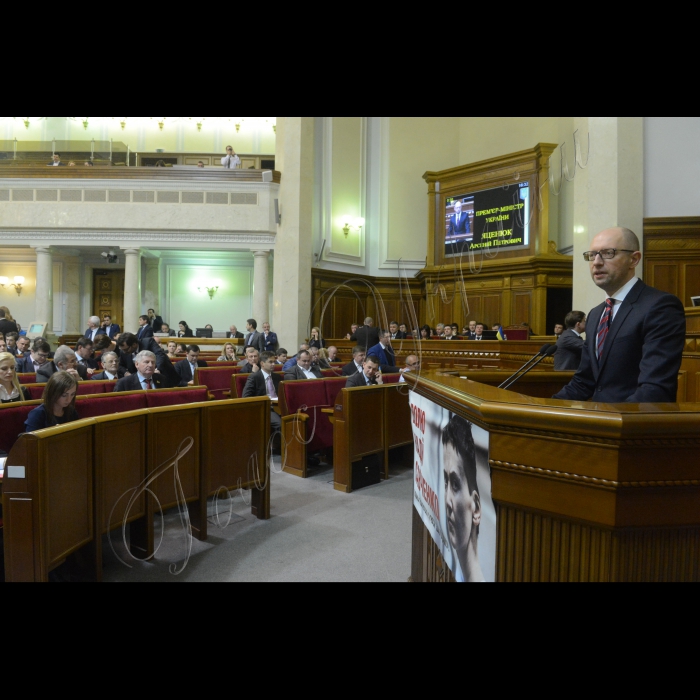 Вечірнє Пленарне засідання ВР України. Звіт уряду.
Прем’єр-міністр Арсеній Яценюк