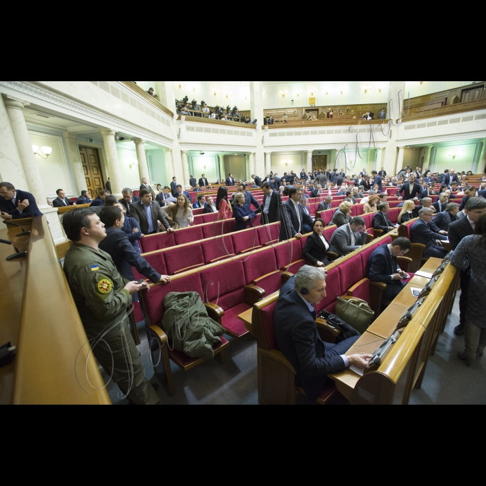 Вечірнє пленарне засідання Верховної Ради України.