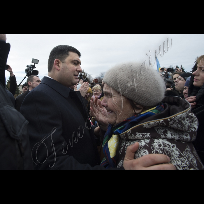 Голова ВР України Володимр Гройсман, Президент України Петро Порошенко, Керівник Національної поліції України Хатія Деканоідзе взяли участь у церемонії складання присяги Національною поліцією у м. Вінниця.