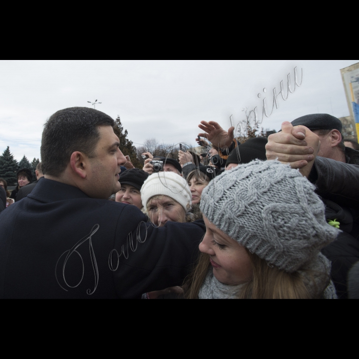 Голова ВР України Володимр Гройсман, Президент України Петро Порошенко, Керівник Національної поліції України Хатія Деканоідзе взяли участь у церемонії складання присяги Національною поліцією у м. Вінниця.