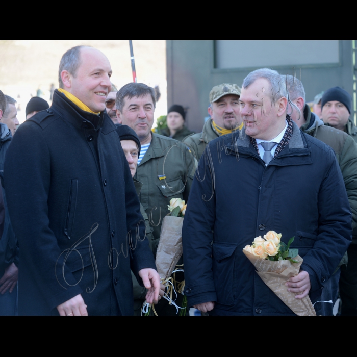 Перший заступник Голови Верховної Ради України Андрій Парубій взяв участь у заході, присвяченому другій річниці створення Національної гвардії України, який проходив на Майдані Незалежності.
Народний депутат Микола Величкович