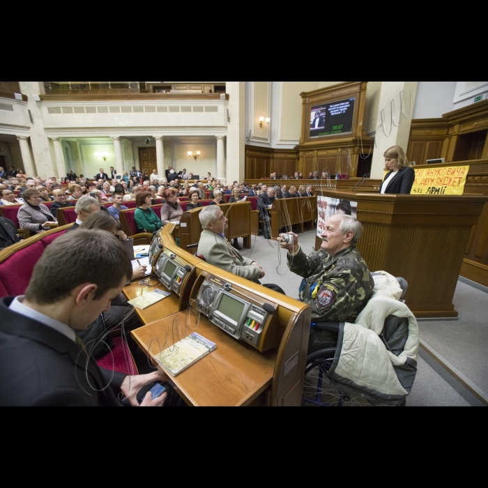 Парламентські слухання на тему: «30 років після Чорнобиля: уроки та перспективи» під головуванням заступника Голови ВР України Оксани Сироїд та за участі представників Кабінету міністрів.