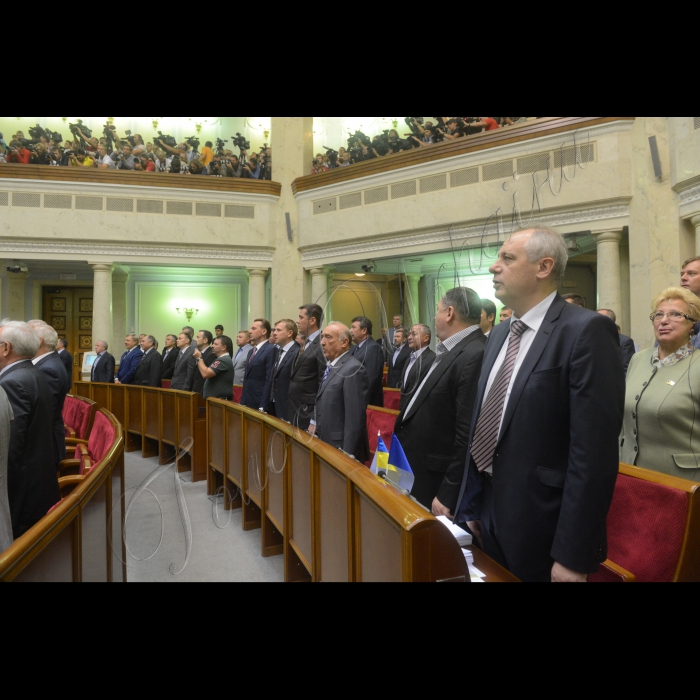 Пленарне засідання Верховної Ради України. Ратифікація  Верховною Радою України Угоди про асоціацію між Україною та ЄС  за присутності Президента України Петра Порошенка, Прем'єр-міністра України Арсенія Яценюка, членів Кабінету Міністрів.
Зарубінський