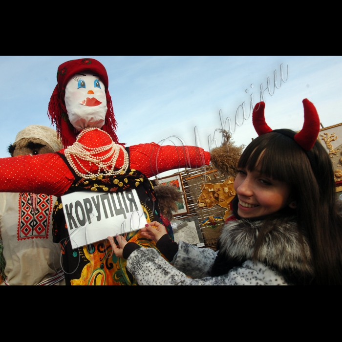 Вишгород Київської області,
Святкування 80-річчя області та Масляної.
Фестиваль льодових скульптур «Київщині – 80»,
На святі проводів зими – Масляній, - яке відбулося під патронатом голови Київської обласної державної адміністрації Анатолія Присяжнюка, гості милувалися льодовими скульптурами, побували на концерті за участі фольклорних колективів та метрів сучасної естрадної пісні, а також спостерігали, як розквітають у небі вогні феєрверків. Для дітей було облаштовано кілька окремих ігрових майданчиків. На згадку про народне гуляння всі охочі могли придбати сувеніри
