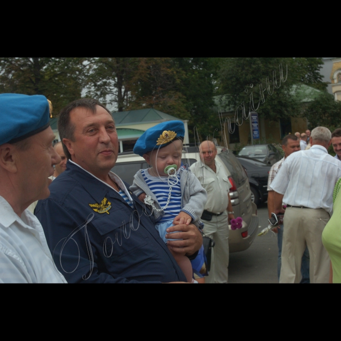 У День Повітрянодесантних військ активісти громадської організації 