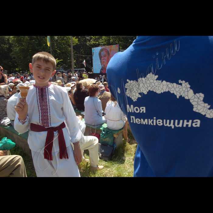 Тернопільська область, місто Монастириська.
Тернопільська Область. Заключні акорди ХІІІ Всеукраїнського фестивалю лемківської культури 