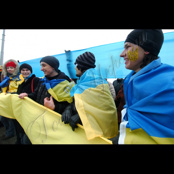 КИЇВ, На мосту Патона відбулася акція 