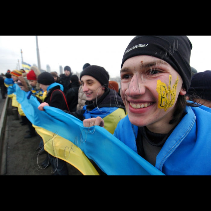 КИЇВ, На мосту Патона відбулася акція 