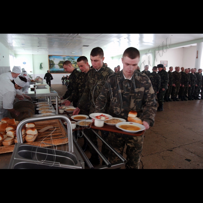 Біла Церква.
Голова Комітету Верховної Ради України з питань промислової і регуляторної політики та підприємництва Наталія Королевська відвідала 72-у окрему гвардійську  Красноградсько-Київську ордена Червоного Прапора механізовану бригаду з нагоди Дня захисника Вітчизни.