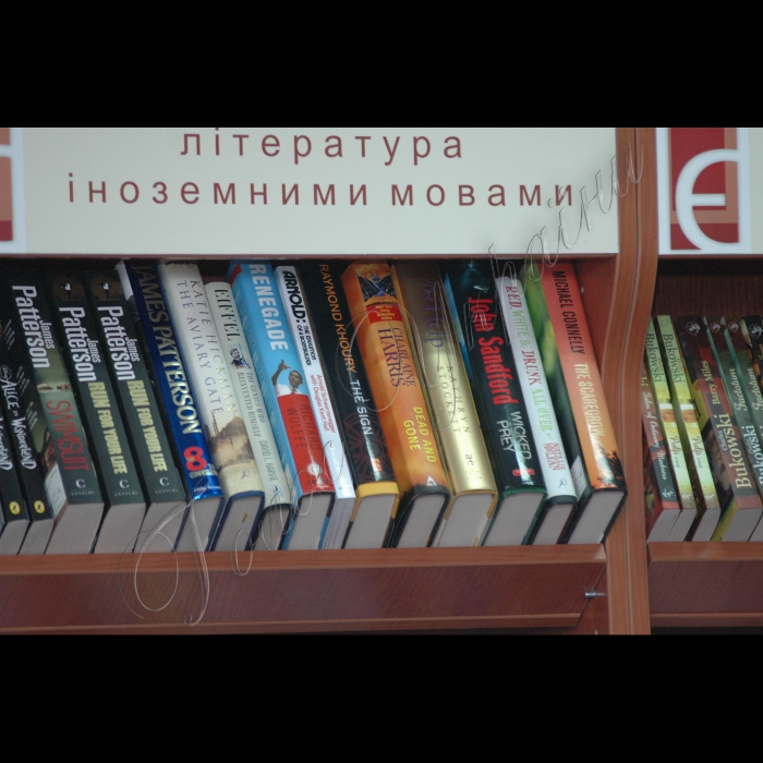 У книгарні «Є» відбулася зустріч у рамках спільного проекту «Європейський досвід: Сполучене королівство» з журналістом The Times Майклом Бініоном «Наскільки вільною є британська преса».