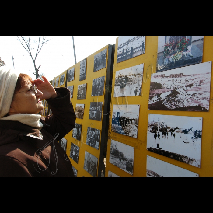 У Києві відбулися жалобні заходи до 50-річчя Куренівської трагедії.

Біля Подільського трамвайного депо пройшов традиційний мітинг-панахида за загиблими.

Після завершення панахиди, столичні електротранспортники, ветерани трамвайного депо, очевидці трагедії та представники міської влади взяли участь у відкритті Пам’ятного знаку на честь загиблих на території Державного історико-меморіального Лук'янівського заповідника.
