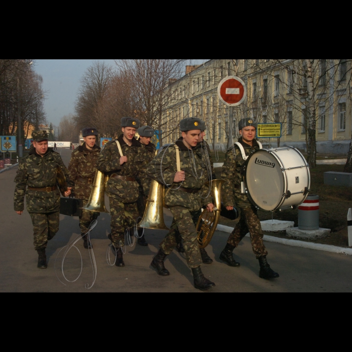 Чернігівська область, навчання 101-ї бригади охорони Генерального штабу ЗС України.