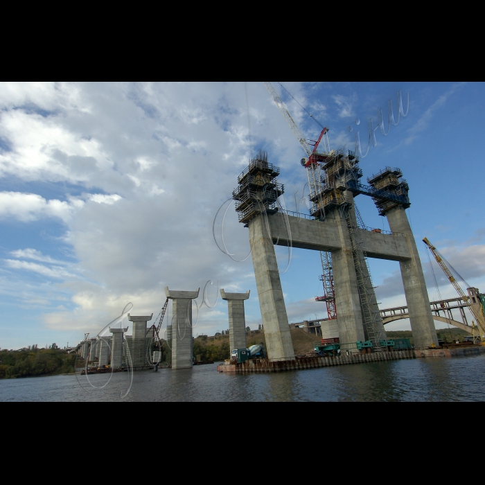 Запоріжжя, будівництво нового моста через Дніпро.