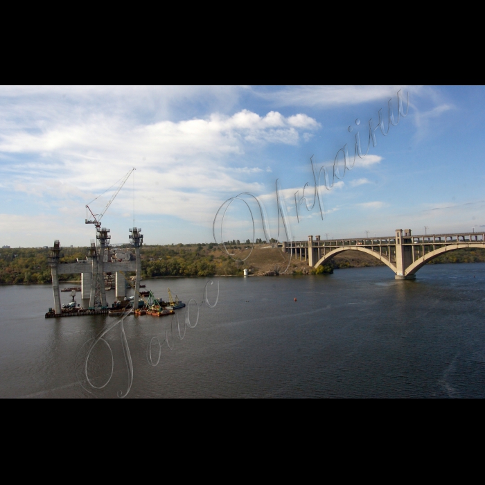 Запоріжжя, будівництво нового моста через Дніпро.