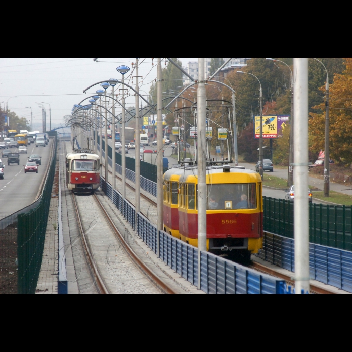 Київ. Після реконструкції відкрито швидкісний трамвай.