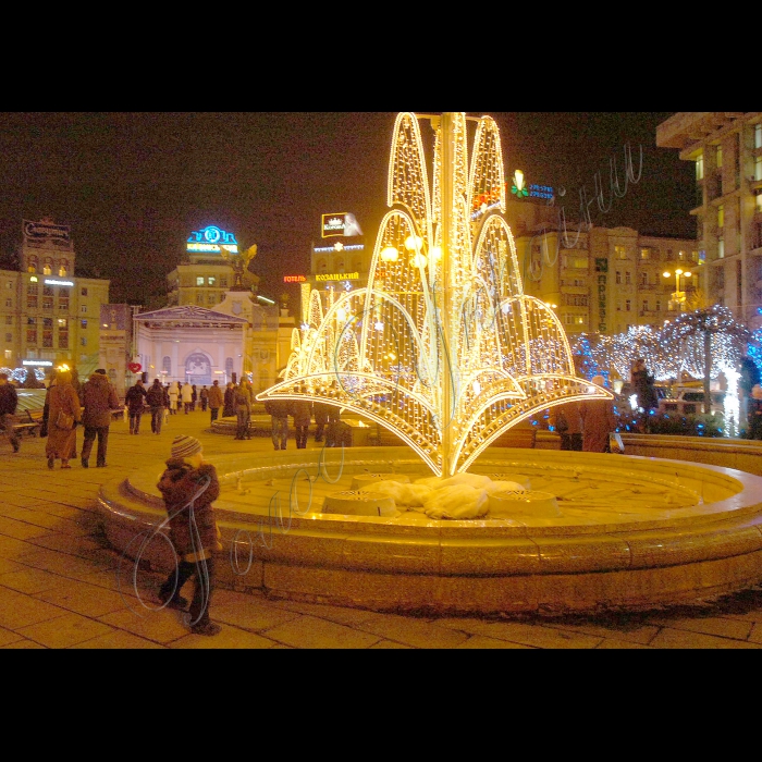 Київ, Майдан Незалежності, перед Новим роком.