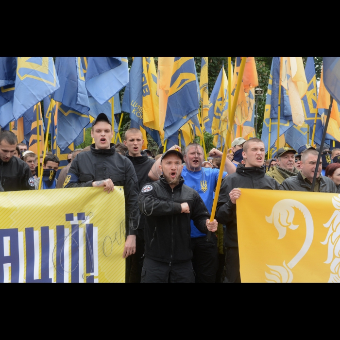 Мітинг бійців полку АЗОВ біля Верховної Ради України.
Відбувся марш АЗОВців під гаслом «Вимоги Нації – ні капітуляції!». Маршрут: від монумента Батьківщини-матері до стін Парламенту.  