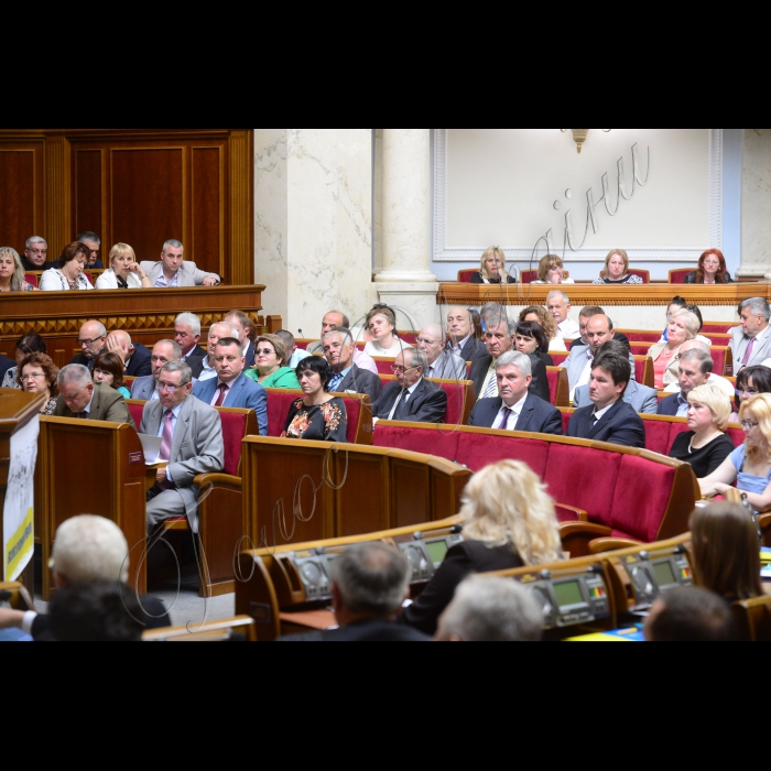 01 червня 2016. Парламентські слухання на тему: «Професійна освіта як складова забезпечення кваліфікованого кадрового потенціалу України: проблеми та шляхи вирішення»