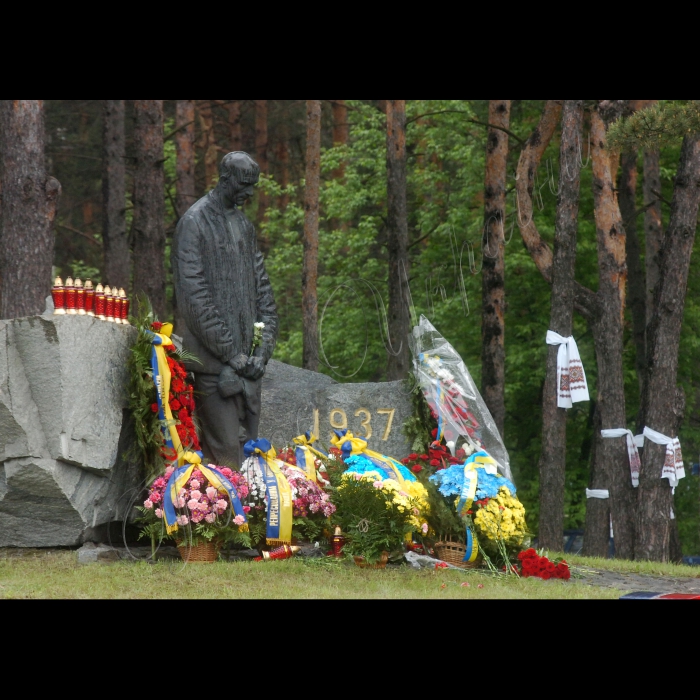 16 травня 2010 відбулися заходи із вшанування пам'яті жертв комуністичних репресій на території Національного історико-меморіального заповідника 