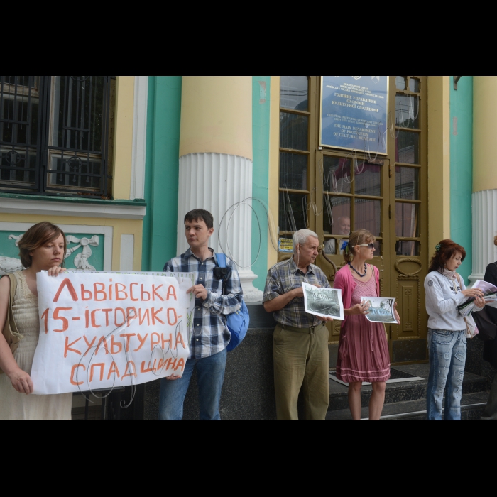 7 липня 2016 біля Управління охорони культурної спадщини КМДА відбулаcя акція «Знищення культурної спадщини – це знищення нації!». 