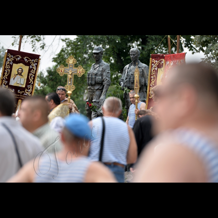 2 серпня 2016 біля столичного Всеукраїнського комплексу - Памятника полеглим в Афганістані відбулись урочистості з відзначення Дня високомобільних десантних військ України, проведені Українською Спілкою ветеранів Афганістану (воїнів-інтернаціоналістів).