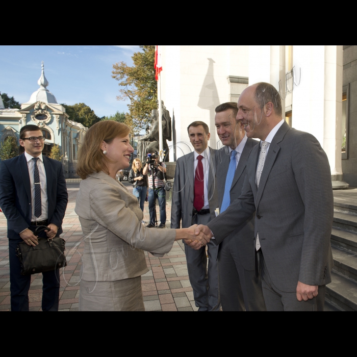 8 вересня 2016 зустріч голови Верховної Ради України Андрія Парубія з президентом Національної Ради Швейцарської Конфедерації Крістою Марквальдер.