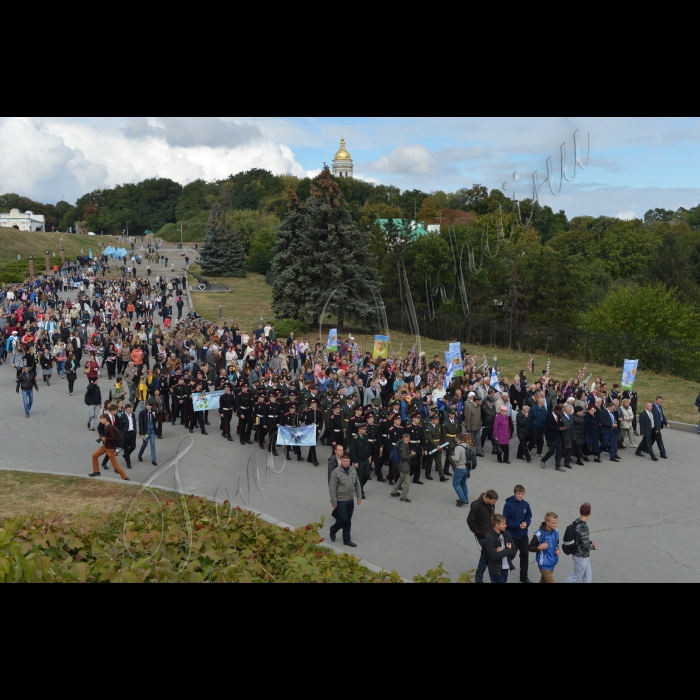 21 вересня 2016 у Києві пройшов Марш миру за участю представників міської влади та центральних органів виконавчої влади, представників ООН, громадських організацій ветеранів, учасників антитерористичної операції та молоді Києва. Учасники маршу поклали квіти до Меморіалу воїнам України, полеглим в Афганістані, а також пройшли урочистою ходою  від Меморіалу воїнам України, полеглим в Афганістані до Національного музею історії України у Другій світовій війні. На площі біля музею відбувся мітинг. 