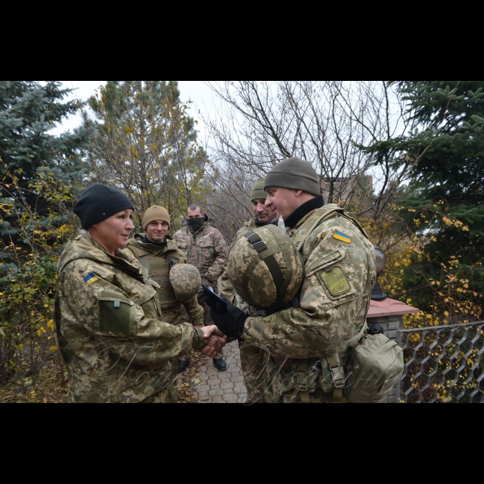 16 листопада 2016 у День морської піхоти начальник Генерального штабу ЗСУ Віктор Муженко особисто привітав лицарів чорних беретів 36 окремої бригади морської піхоти.  У Широкіному та Маріуполі генерал армії нагородив військовиків. Близько 20 бійців отримали ордени Богдана Хмельницького, 