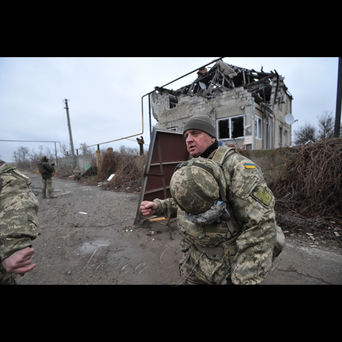 16 листопада 2016 у День морської піхоти начальник Генерального штабу ЗСУ Віктор Муженко особисто привітав лицарів чорних беретів 36 окремої бригади морської піхоти.  У Широкіному та Маріуполі генерал армії нагородив військовиків. Близько 20 бійців отримали ордени Богдана Хмельницького, 