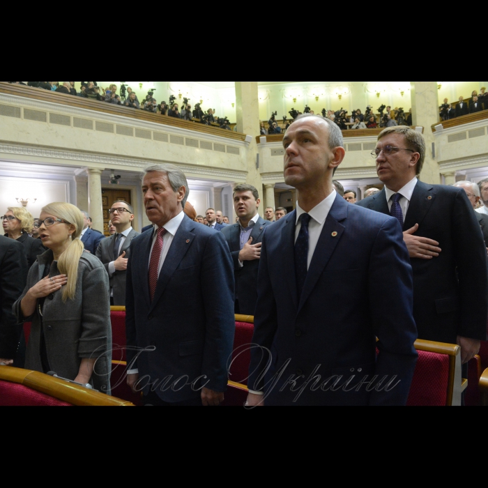 7 лютого 2017 відкрилася шоста сесія Верховної Ради України восьмого скликання. Голова Верховної Ради України Андрій Парубій після реєстрації народних депутатів повідомив, що у пленарному засіданні беруть участь Прем'єр-міністр України Володимир Гройсман і члени Уряду, керівники центральних органів виконавчої влади, судової гілки влади, посадові особи, яких Верховна Рада обирає і дає згоду на призначення, представники громадських організацій і засобів масової інформації, глави дипломатичних представництв. 
Голова Верховної Ради України Андрій Парубій відповідно до статті 83 Конституції України оголосив шосту сесію відкритою. 
У виконанні хору прозвучав Державний Гімн України. 
Голова Верховної Ради України Андрій Парубій виступив перед народними депутатами.
Тимошенко Ю., Кириленко І., Кожем’якін А.