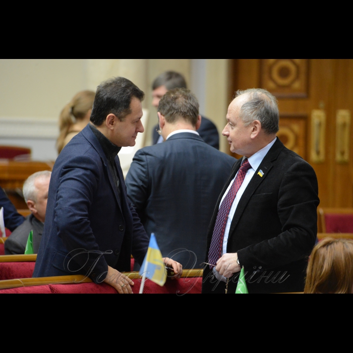 2 березня 2018 сесія Верховної Ради України. Тарас Батенко позафр., Валентин Дідич позафр.