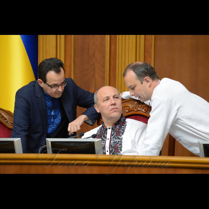 17 травня 2018 сесія Верховної Ради України. Олег Березюк САМ, Андрій Парубій, Єгор Соболєв САМ.