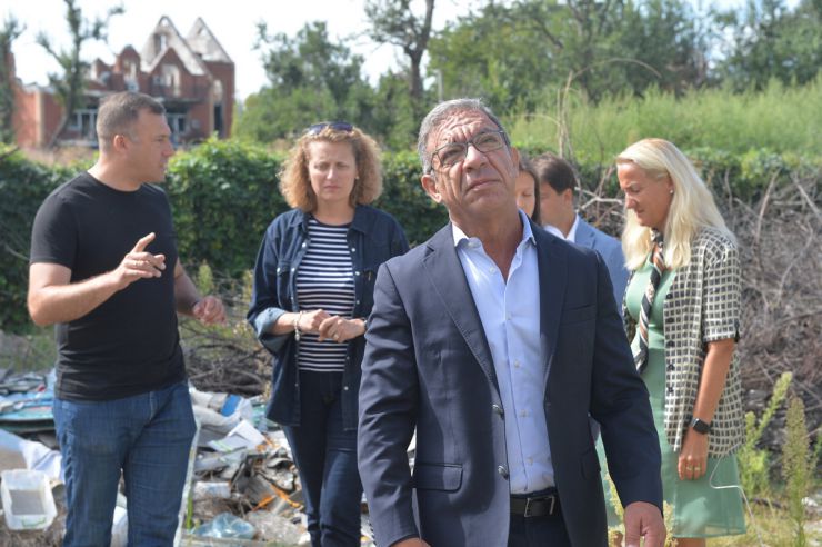 Президент Міжпарламентського Союзу (МПС) Дуарте Пашеку та Віцепрезидентка Союзу Сесілія Відегрен у межах робочого візиту до України відвідали Київщину, зокрема, селище Андріївку, містечко Бородянку та місто Ірпінь.