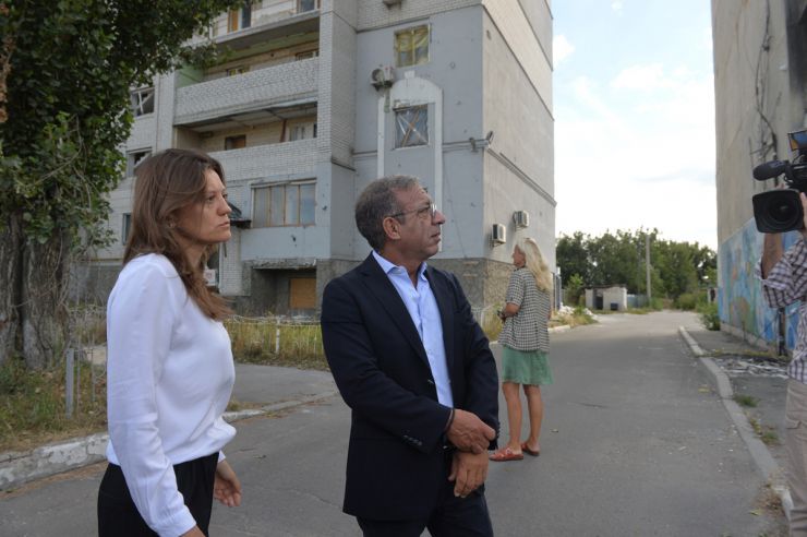 Президент Міжпарламентського Союзу (МПС) Дуарте Пашеку та Віцепрезидентка Союзу Сесілія Відегрен у межах робочого візиту до України відвідали Київщину, зокрема, селище Андріївку, містечко Бородянку та місто Ірпінь.