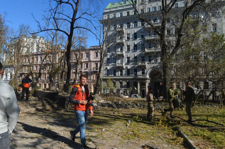 Київ, наслідки ракетних обстрілів столиці