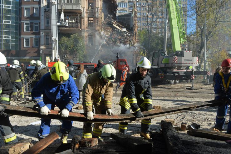 Київ, наслідки атаки дронів на Київ.