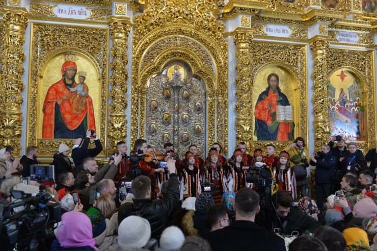 Предстоятель ПЦУ митрополит Київський і всієї України Епіфаній у свято Різдва Христового за юліанським календарем, 7 січня, провів богослужіння в Успенському соборі Києво-Печерської лаври.