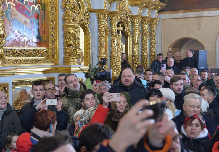 Предстоятель ПЦУ митрополит Київський і всієї України Епіфаній у свято Різдва Христового за юліанським календарем, 7 січня, провів богослужіння в Успенському соборі Києво-Печерської лаври.