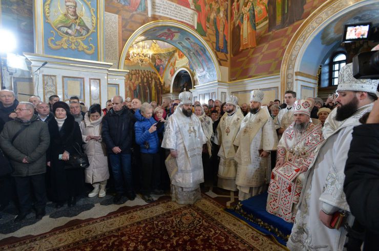 Предстоятель ПЦУ митрополит Київський і всієї України Епіфаній у свято Різдва Христового за юліанським календарем, 7 січня, провів богослужіння в Успенському соборі Києво-Печерської лаври.