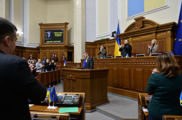 Пленарне засідання Верховної Ради України.

Виступає Спікер Сейму Латвійської республіки Едвардс Смілтенс
