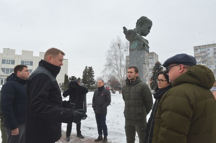 Візит делегації Латвійської Республіки на чолі зі спікером Сейму Едвардсом Смілтенсом до Бородянки, Бучі,Ірпіня