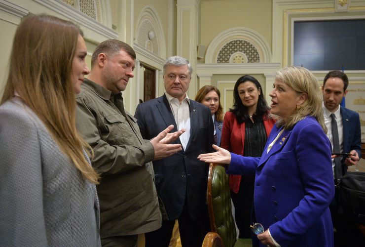 Перший заступник Голови Верховної Ради України Олександр Корнієнко взяв участь у робочій зустрічі Міжпарламентської ради Україна-НАТО з Президенткою Парламентської Асамблеї НАТО Жоель Гарріо-Майлям.