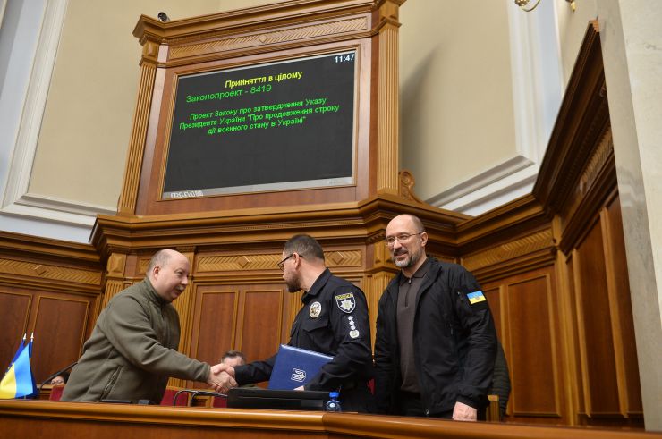 
Пленарне засідання Верховної Ради України.

Володимир Зеленський виступив у Верховній Раді України.
Верховна Рада України на пленарному засіданні 7 лютого прийняла 4 Закони, 3 законопроекти і 5 Постанов
 
В цілому прийнято Закони:
 
- про затвердження Указу Президента України 