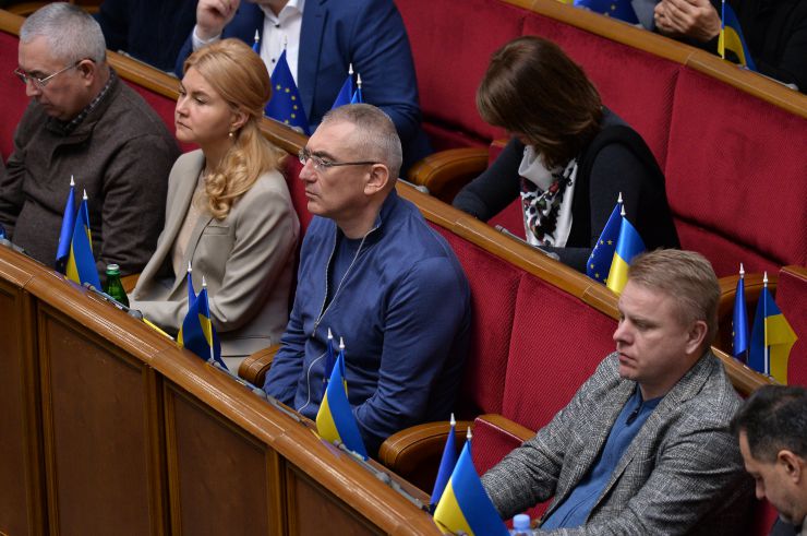 
Пленарне засідання Верховної Ради України.

Володимир Зеленський виступив у Верховній Раді України.
Верховна Рада України на пленарному засіданні 7 лютого прийняла 4 Закони, 3 законопроекти і 5 Постанов
 
В цілому прийнято Закони:
 
- про затвердження Указу Президента України 