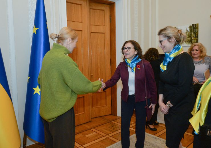 Зустріч заступниці Голови Верховної Ради України Олени Кондратюк з делегацією Національної Ради Словацької Республіки
Моніка КОЗЕЛОВА
 Депутатка Національної Ради Словацької Республіки
Анна МЄРНА Депутатка Національної Ради Словацької Республіки
Мартіна БРІСУДОВА Депутатка Національної Ради Словацької Республіки
Анна ЗЕМАНОВА Депутатка Національної Ради Словацької Республіки
Марек ШАФІН Надзвичайний і Повноважний Посол Словацької Республіки в Україні

