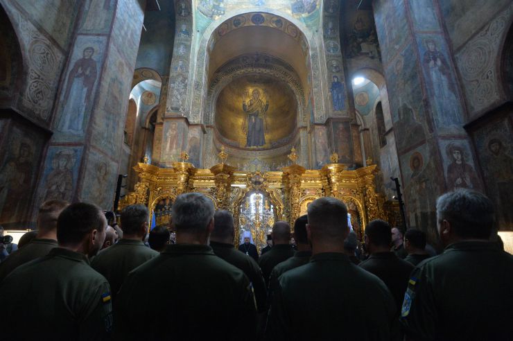 У стінах храму Святої Софії Премудрості Божої відбувся черговий випуск військових капеланів, які завершили курси підвищення кваліфікації з питань військового капеланства Збройних Сил України. Підготовка тридцяти військових капеланів від шести релігійних організацій пройшла на базі Військового інституту Київського національного університету імені Тараса Шевченка. 
Нові служителі отримали Сертифікати про завершення Курсів. 
