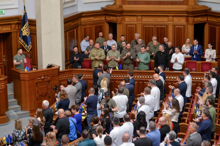 Урочисте засідання Верховної Ради України з нагоди Дня Конституції України за участі Президента України Володимира Зеленського